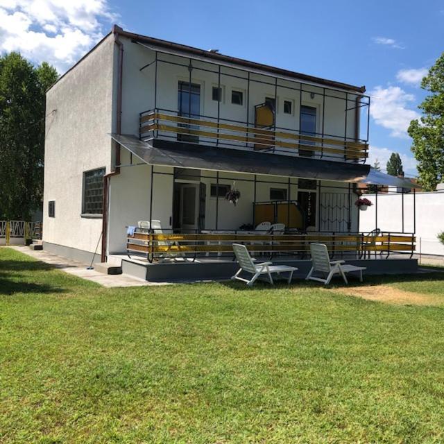 Balaton 138 Vila Siófok Exterior foto
